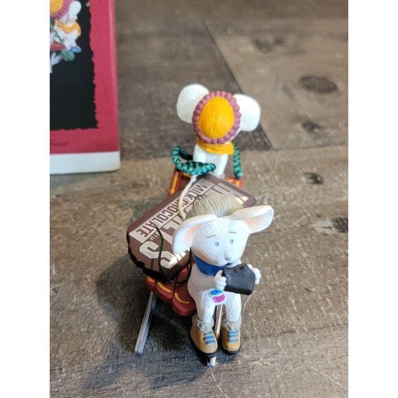 Hallmark time for a treat 1996 ornament Xmas Decor mouse Hershey's - Picture 3 of 6
